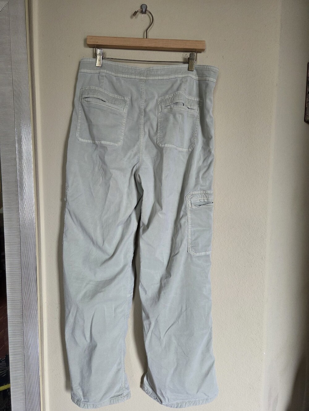 American Eagle Light Sage Green Lyocell Utility Cargo Pants - Picture 5 of 10